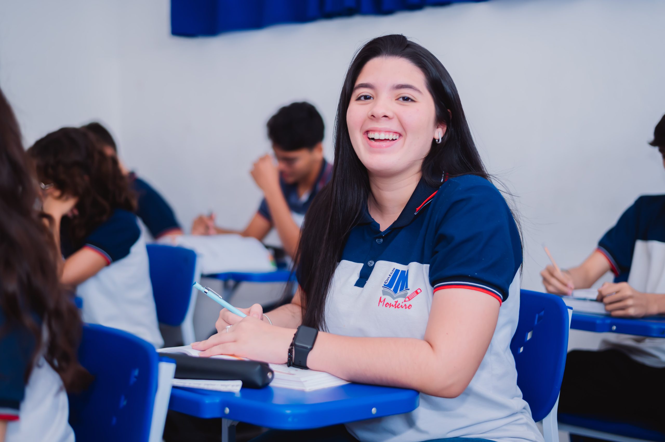 Ensino Médio no Colégio JM Monteiro